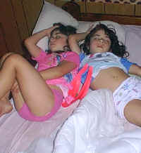 twins_sleeping.jpg (143165 bytes)